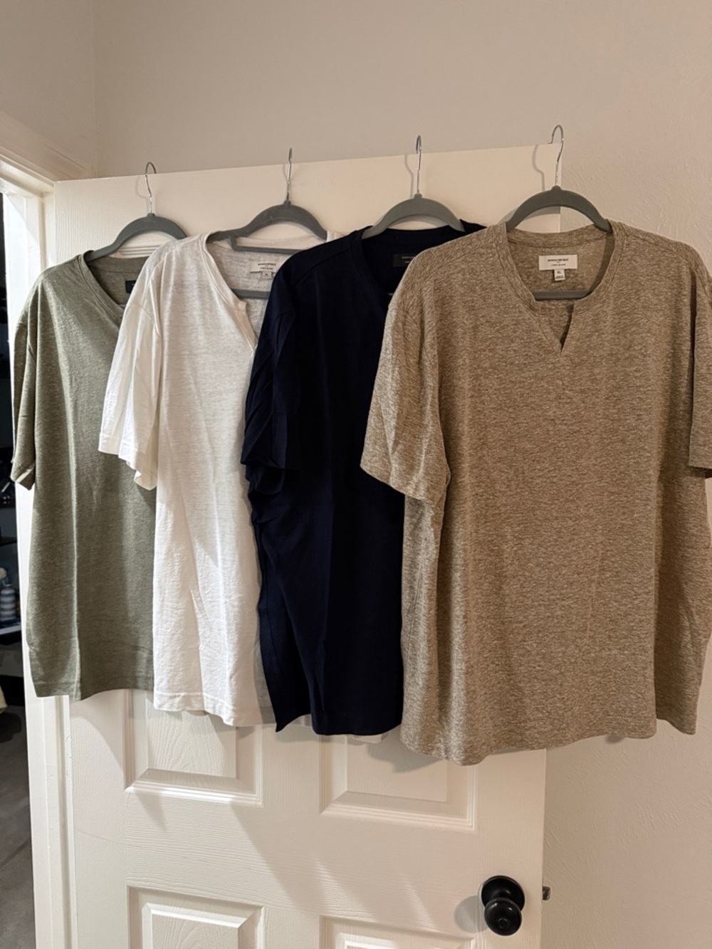 Banana Republic Men's Linen Blend Tees - Olive Green, White, Navy, Taupe